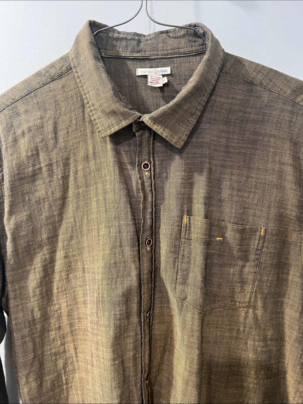 Casual Button-Down Shirt in Olive Brown